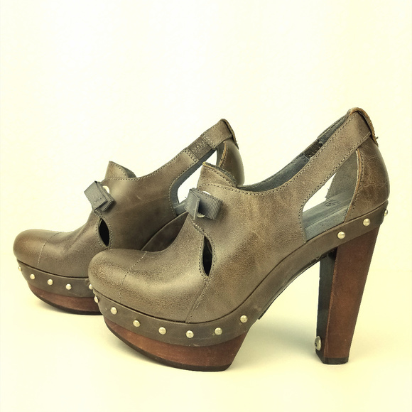 UGG Shoes - UGG Celestina Sexy Spanish Harlem Style Platforms